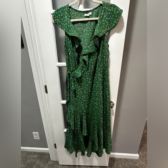 NWOT Max Studio Green Floral Ruffle Wrap Midi Dress - Picture 3 of 8